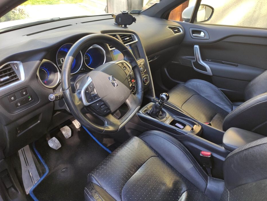 Citroen DS4 2.0 HDI 163KM Biała perła