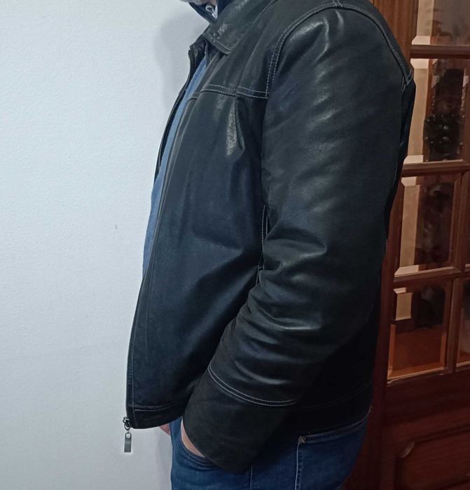 Casado pele preto homem