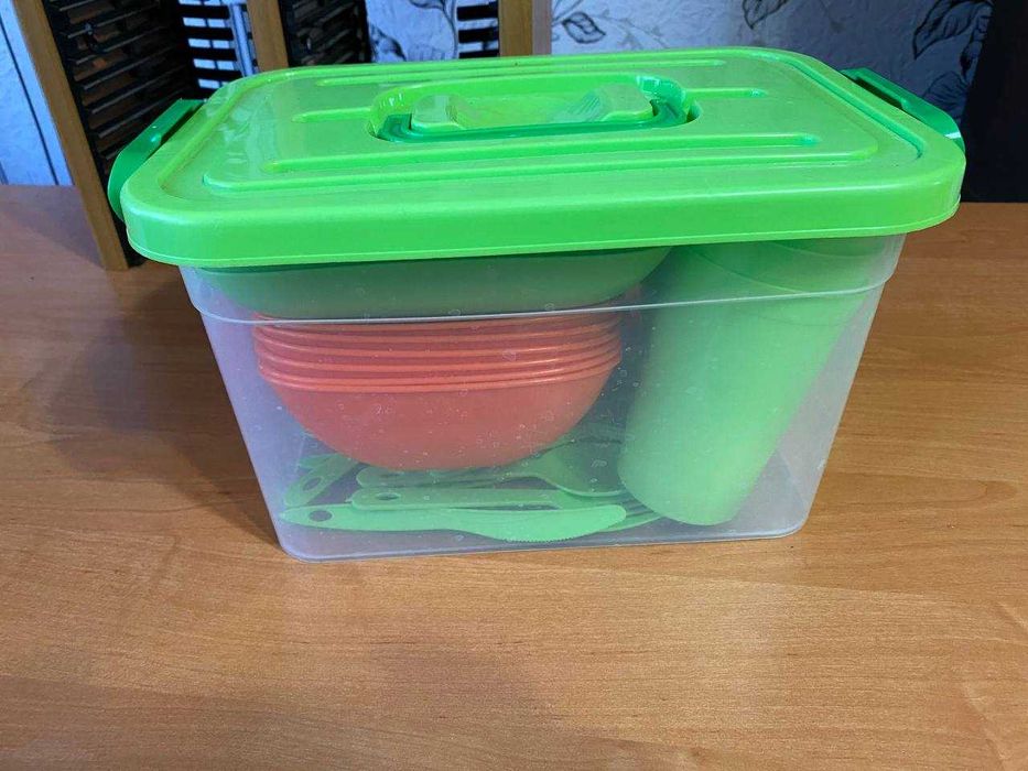 Набор посуды для пикника пластиковая на 6 персон