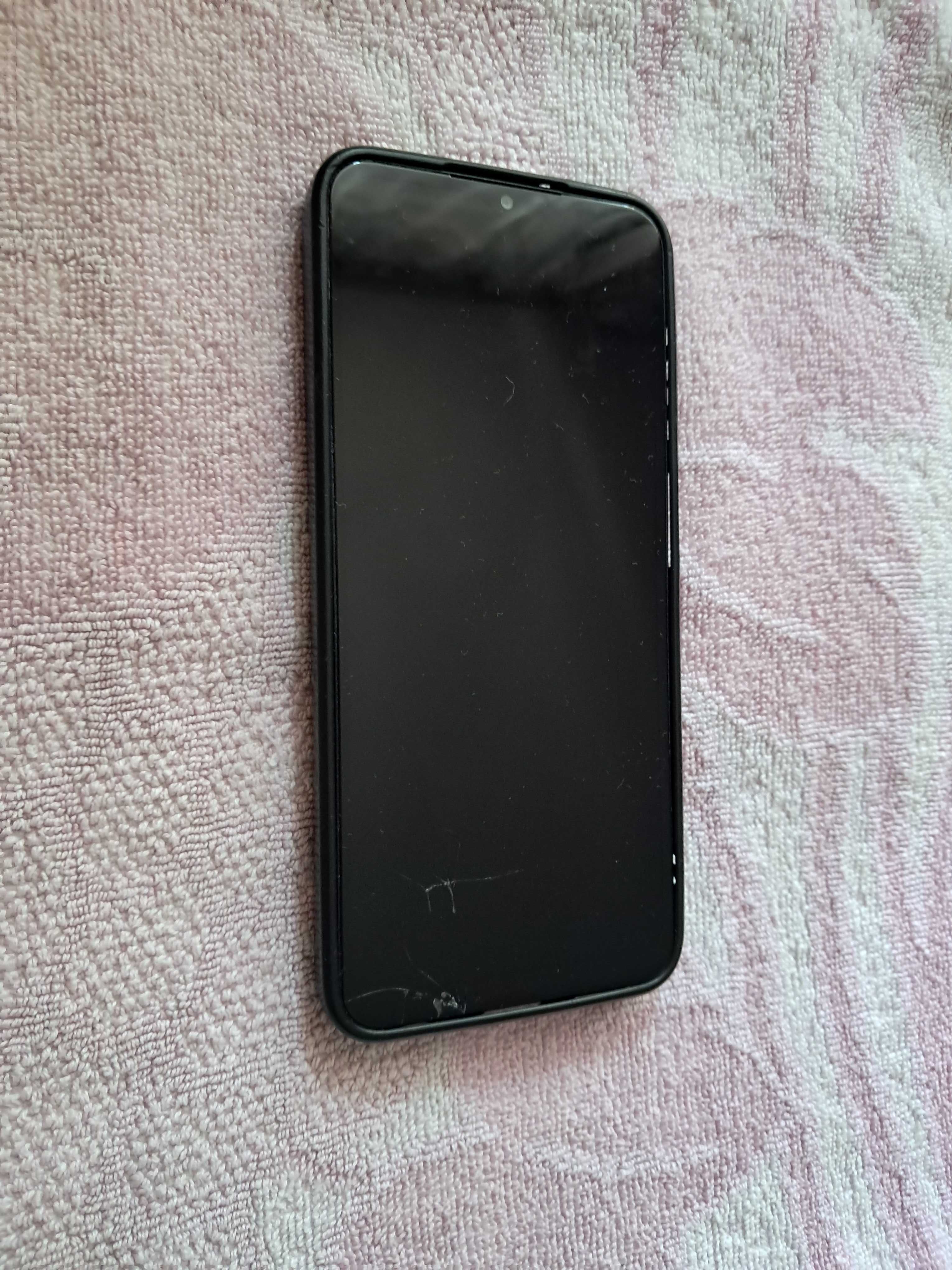 Samsung А13. 4/64 .2сим трохи битий.