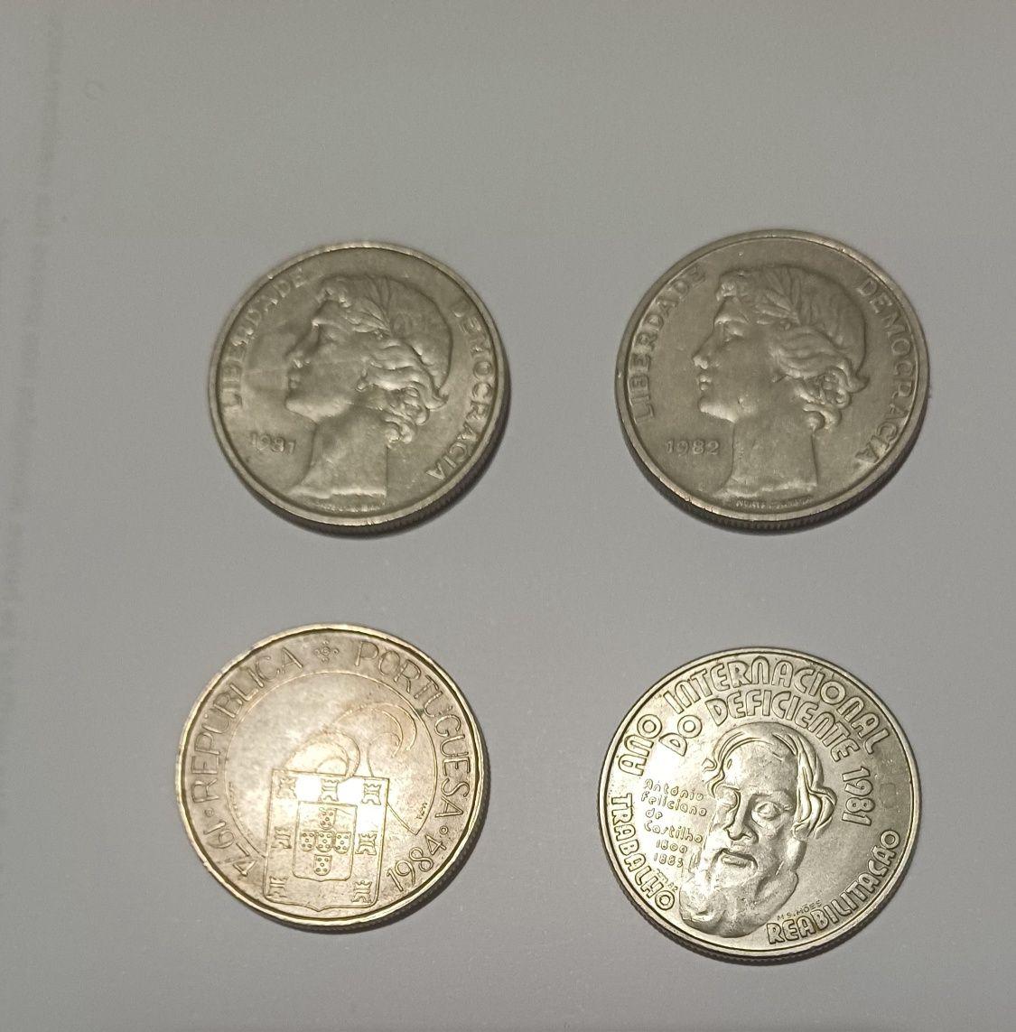 Moedas de 25 escudos