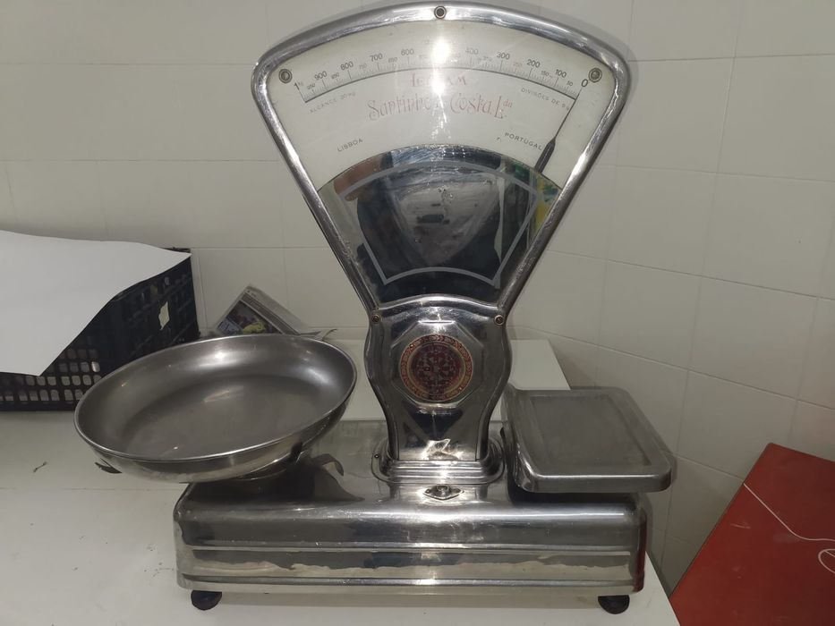 Balança vintage de inox