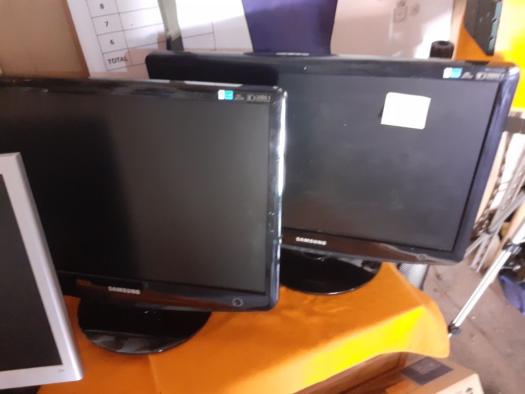 Monitores novos e usados