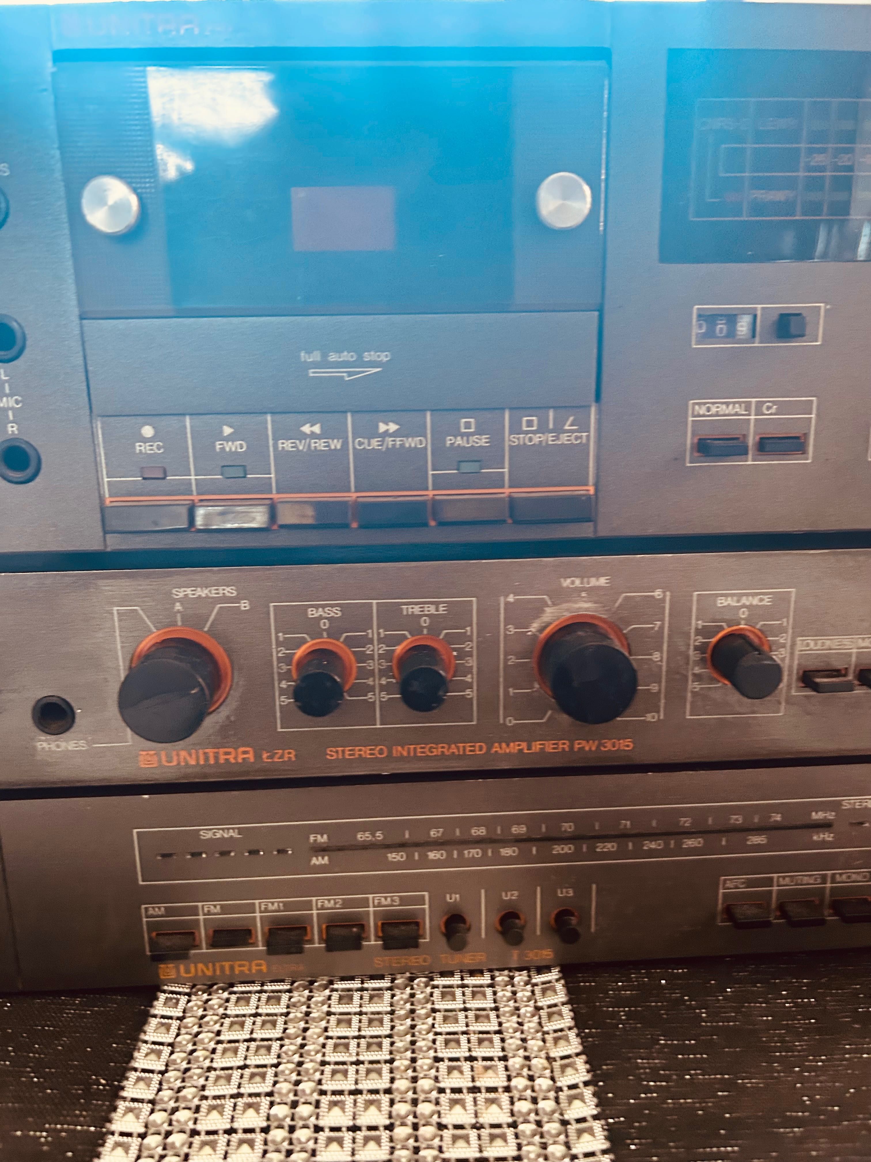 Mini wieza Diora. Unitra Wzmacniacz PW 3015 Deck M 3016 Tuner T 3016