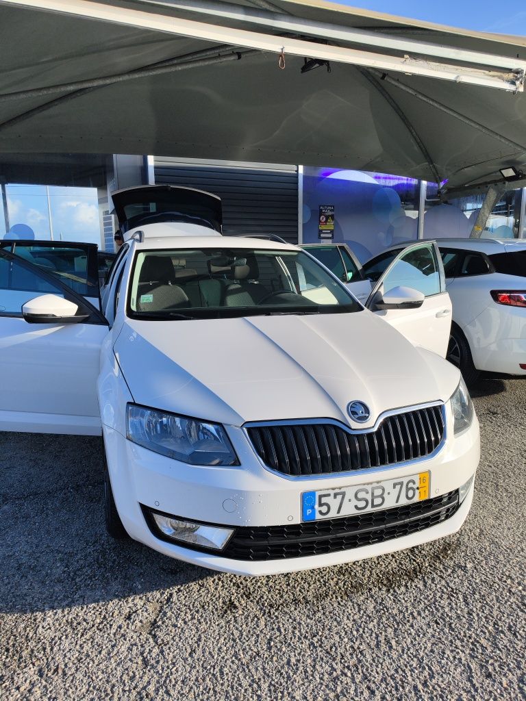 Skoda Octavia 1.6 Tdi 9000€