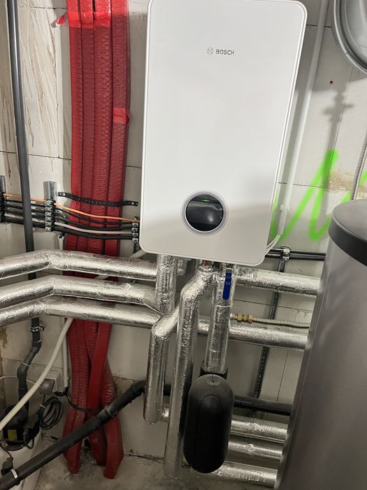 Uslugi hydrauliczne Hydraulik łazienki kanalizacja przerobki gaz