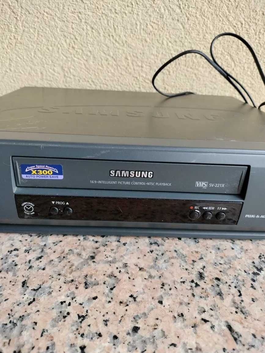 Leitor / Gravador VHS Hi-Fi Samsung SV-221X