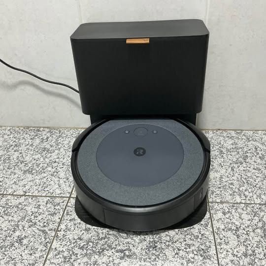 Aspirador iRobot Combo i5+