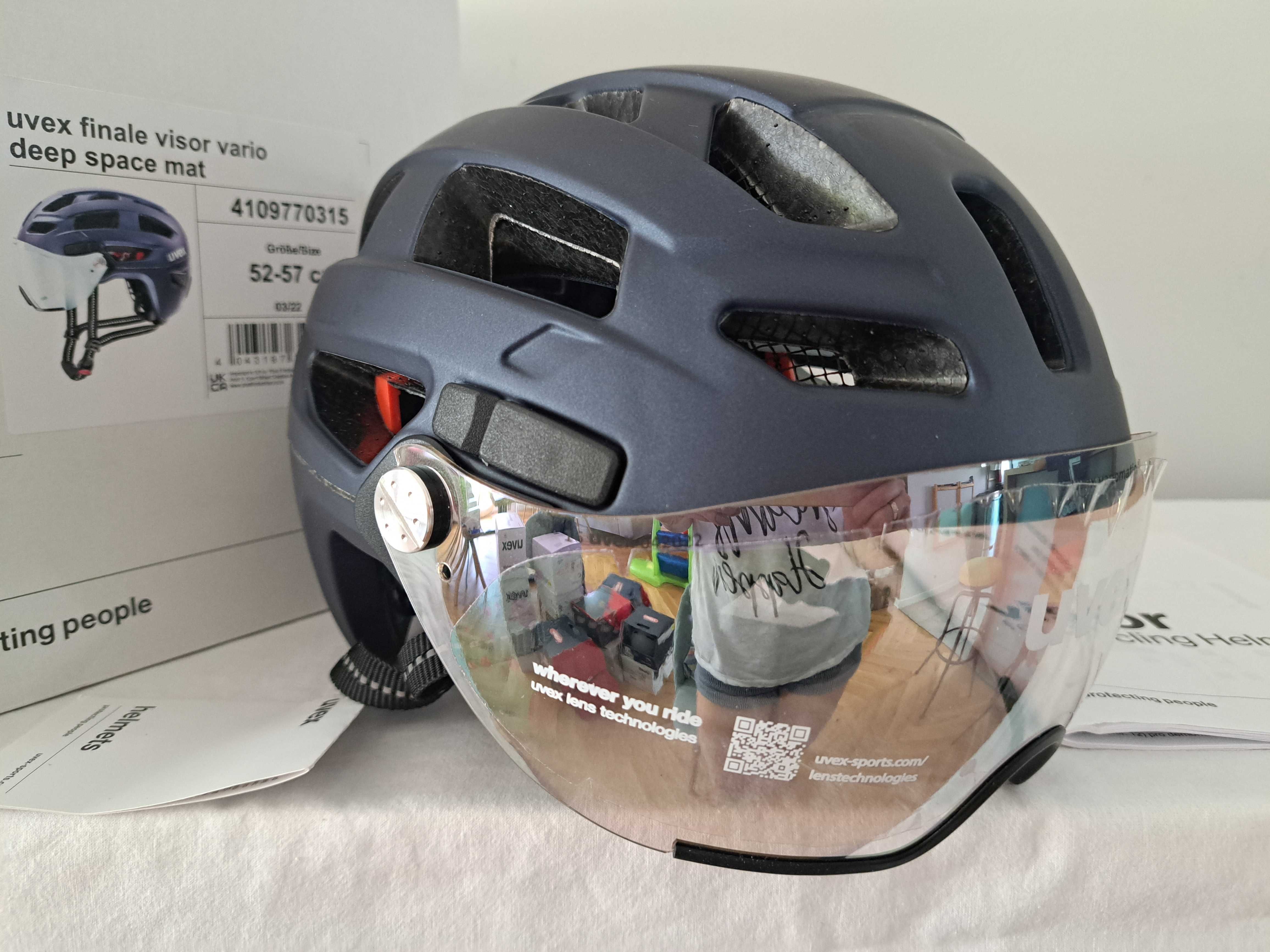 Kask rowerowy Uvex Finale Visor Vario Deep Space Mat M 52-57cm