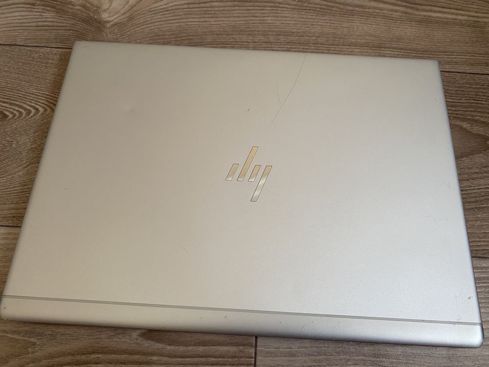 Сенсорний HP EliteBook 735 G6 | ryzen 7 3700 | 8gb | 256gb m2 | FHD