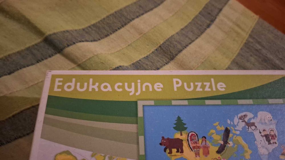 Mapa z puzzli o świecie dla dzieci