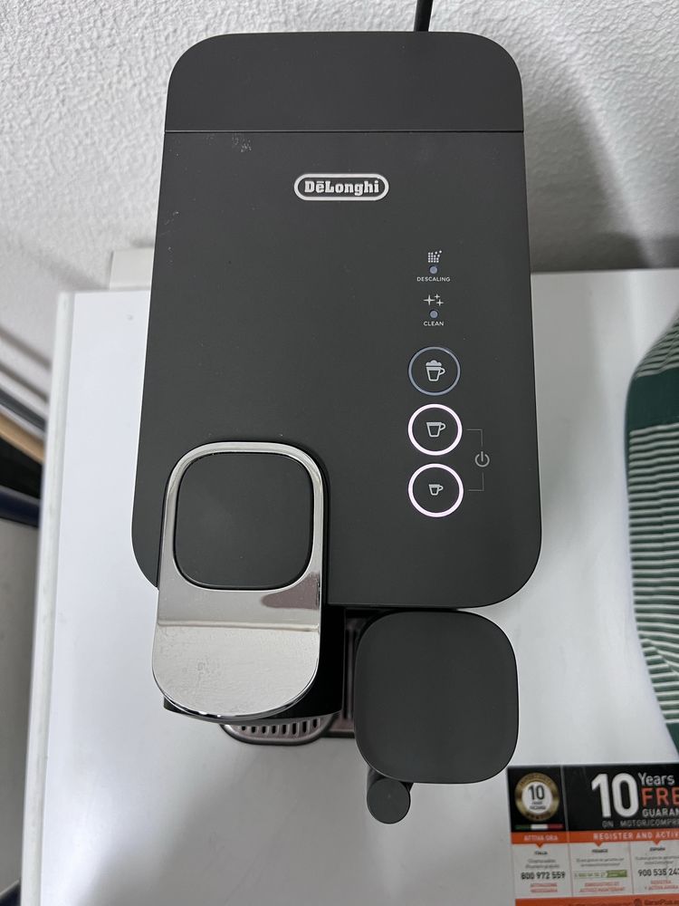 Maquina nespresso Latissima