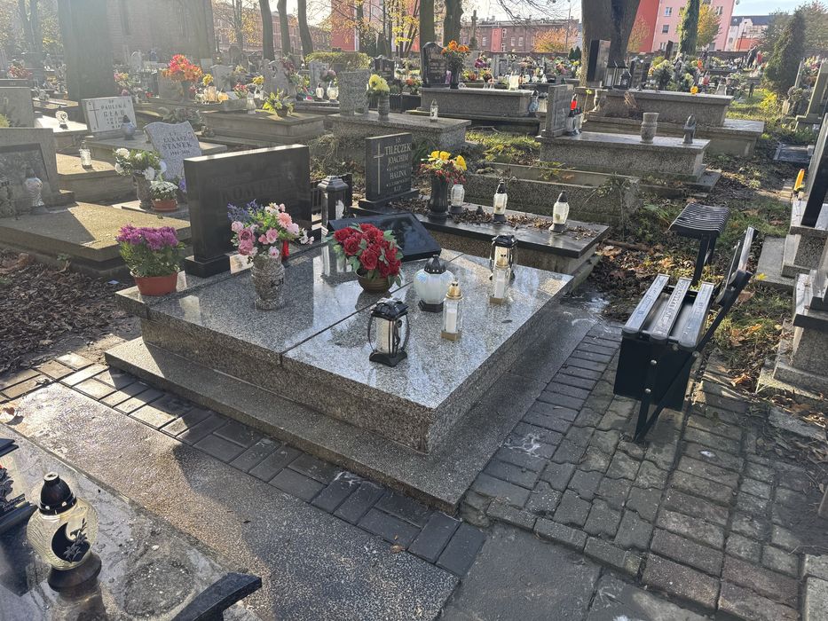 Mycie nagrobków/ opieka nad grobami