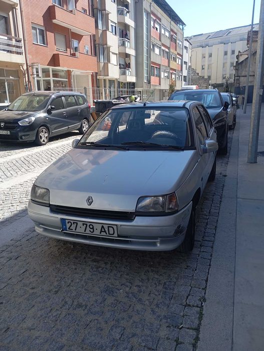 Renault Clio - Motor Fiável, Excelente Estado e Preço Justo!