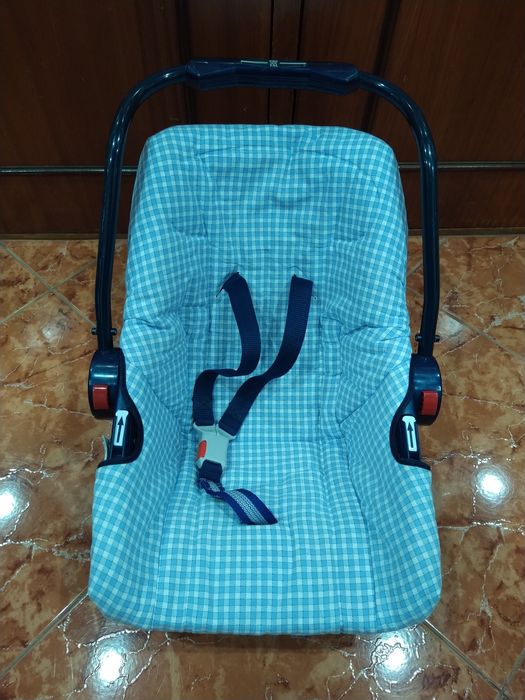 Ovo auto para bebé baloiço carro casa quarto apartamento vivenda.