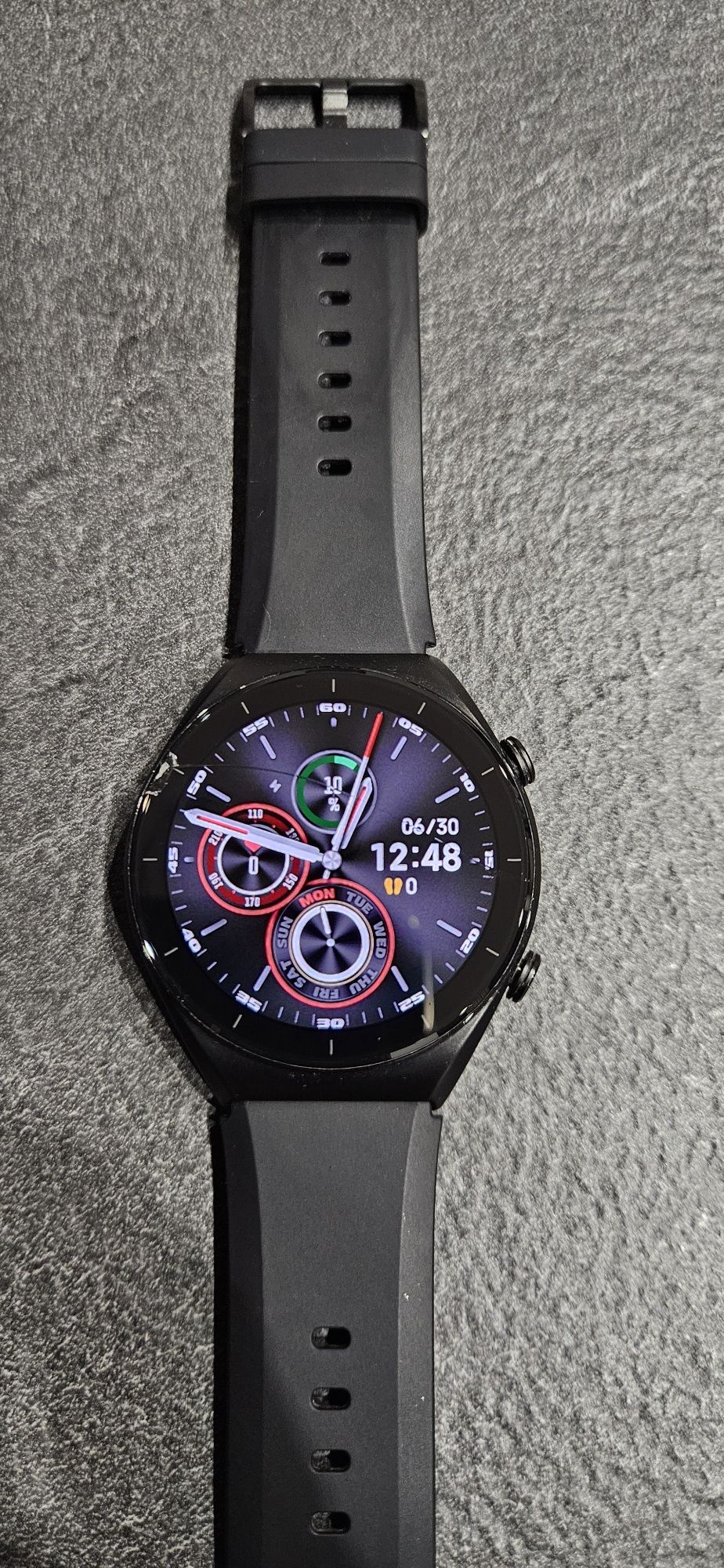 Xiaomi watch s1.
