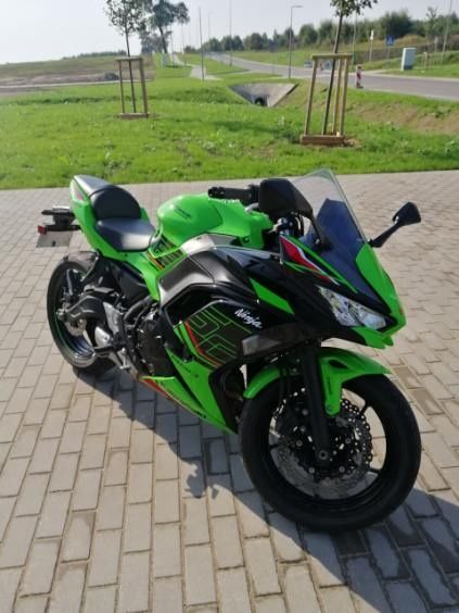 Kawasaki 650 Ninja