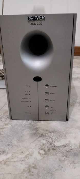 Subwoofer Denver DSS-300 com colunas