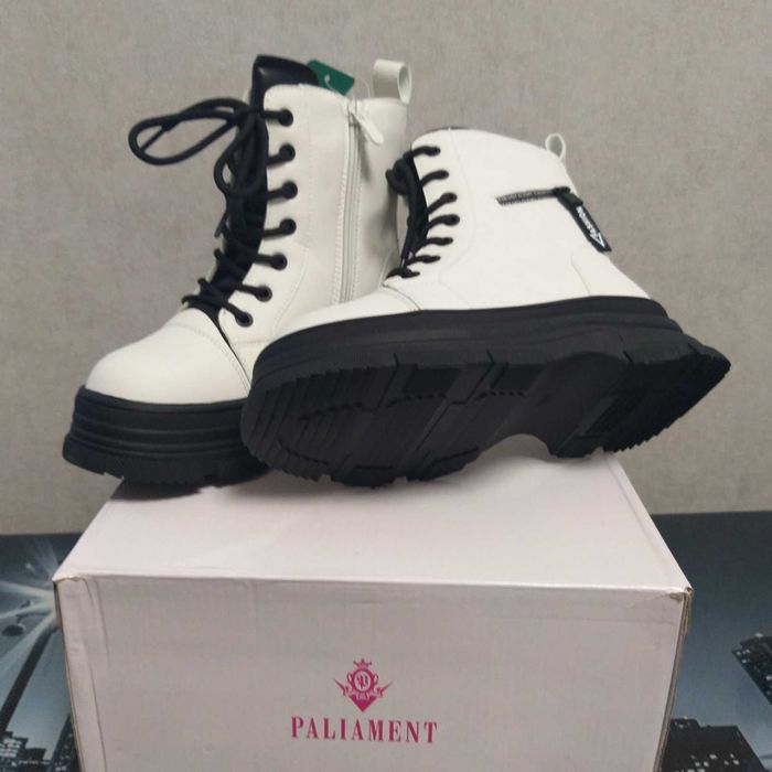 Дитячі зимові черевики на овчині