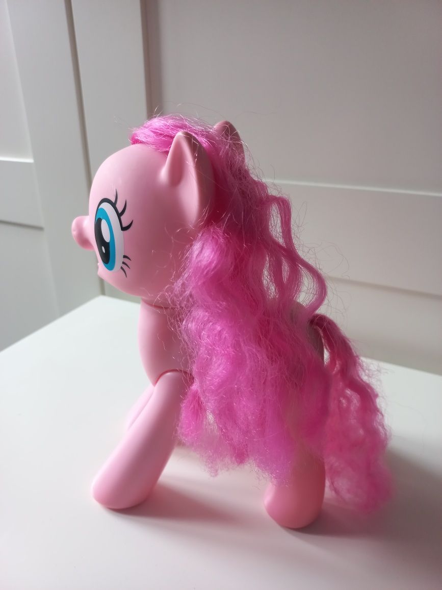 Roześmiana Pinkie Pie Hasbro kucyk interaktywny


My Little Pony, figu
