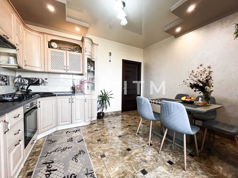 2-кімнатна квартира по вулиці Відродження