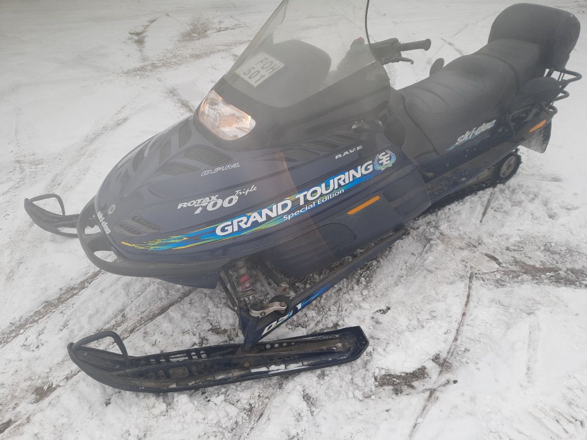 Skuter śnieżny Grand Touring  700 special edycion Rotax 700