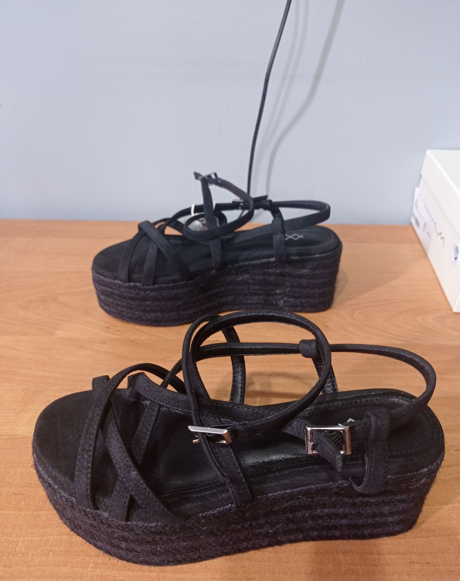 Buty 38 sandały na platformie ze sznurkiem koturny Mim lato
