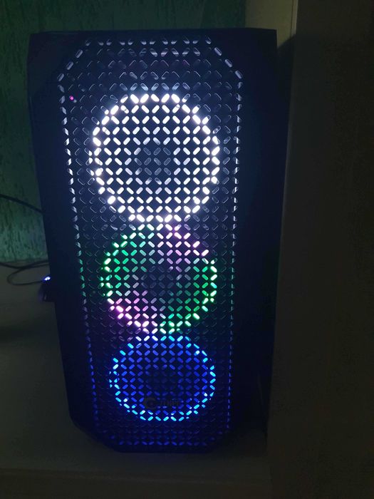 Komputer gamingowy – RTX 3060 Ti / i5-10400 / 32 GB RAM / SSD + HDD