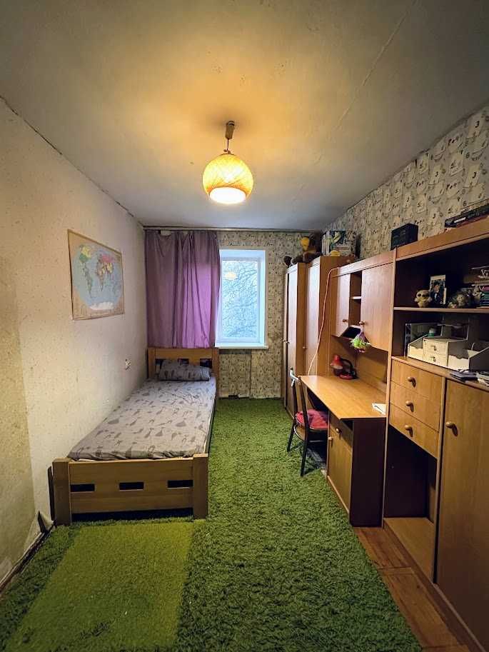 Продам 3-кімнатну квартиру по вул.Москаленка,10, без комісії