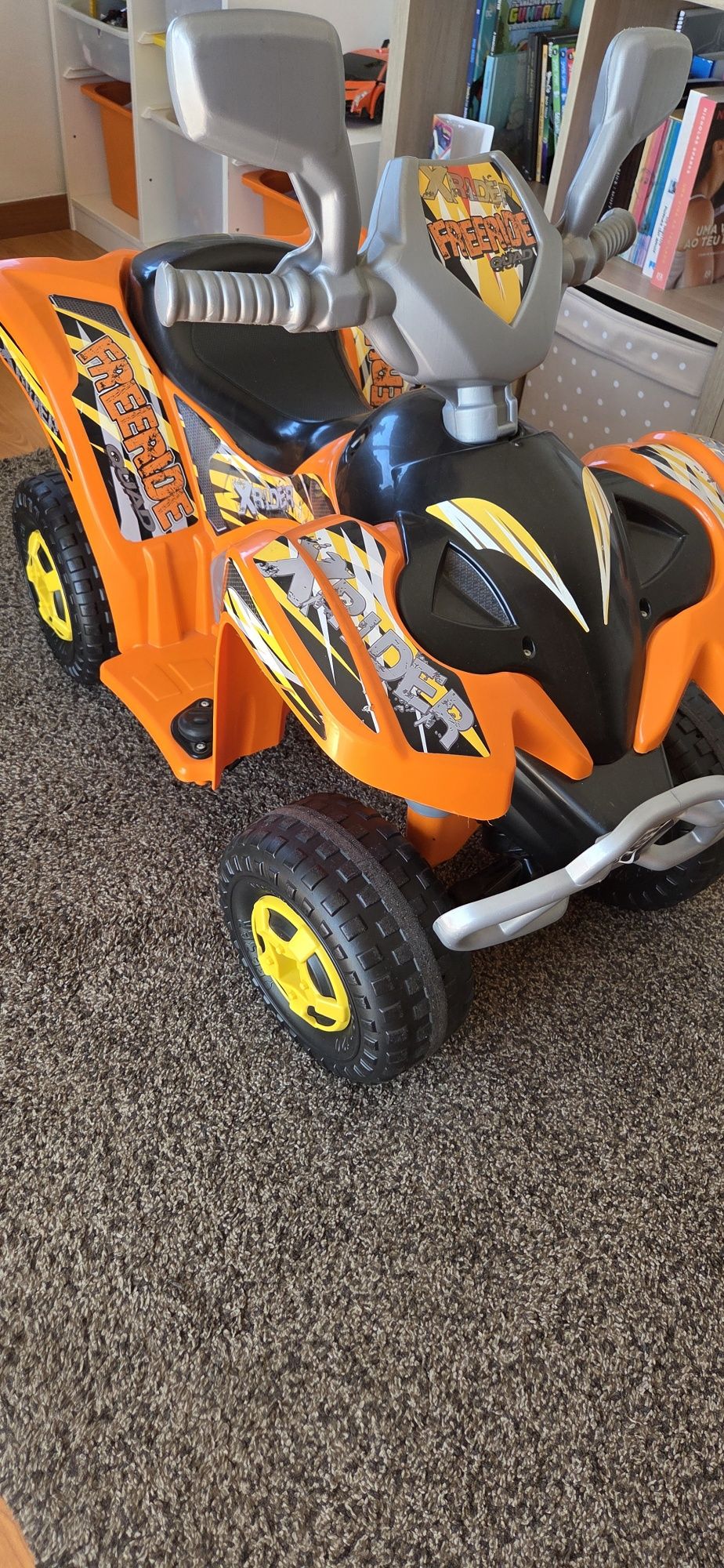 Moto 4 para Criança