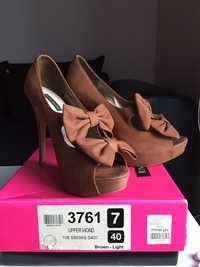 Buty szpilki skórzane river island rozmiar 40