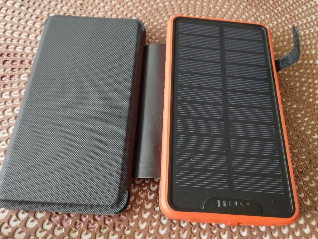 Power Bank solarny