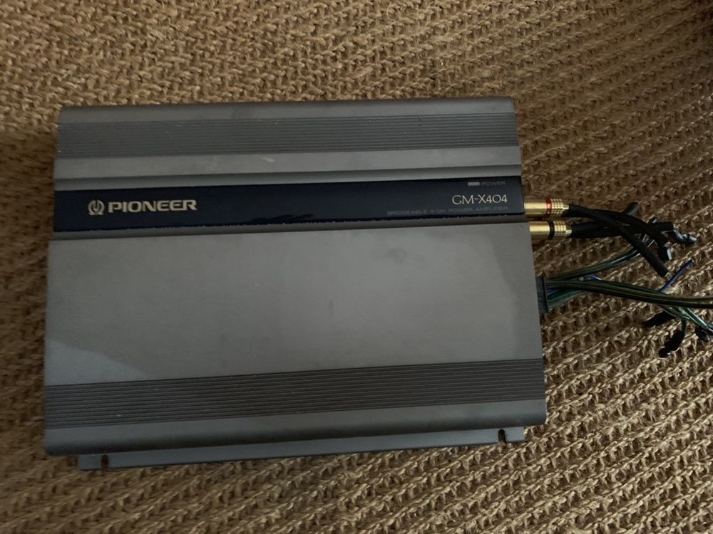 Amplificador de automóvel Pionner GM-X404