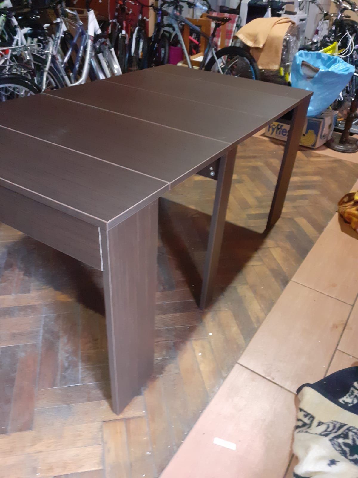 Nowy stół w kartonie max 270