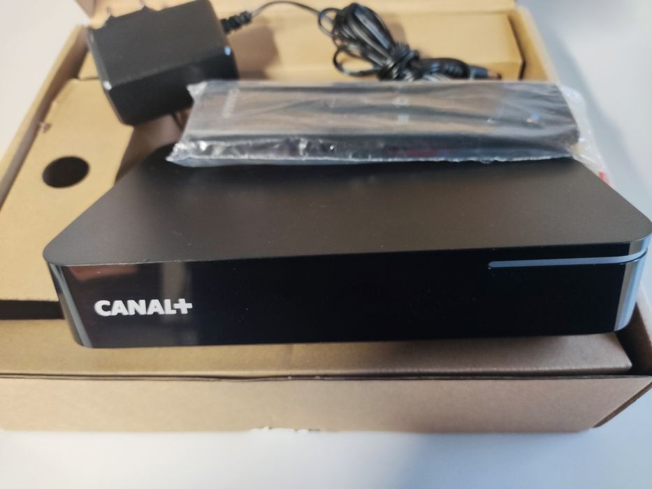 Canal+ box HY4001CD