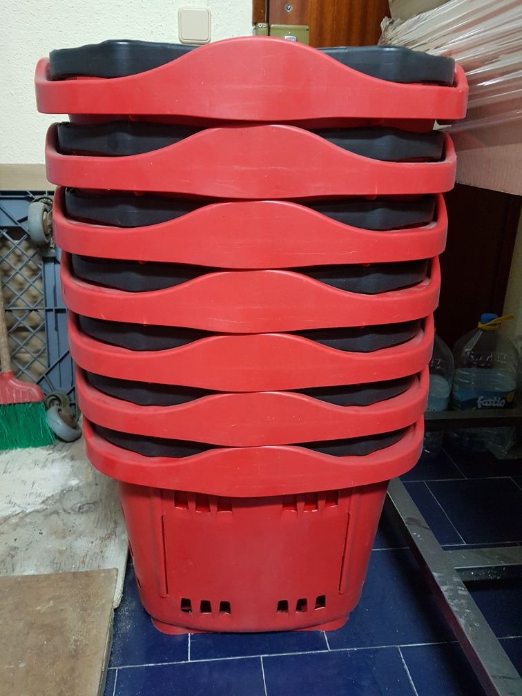 Cestos de Supermercado.