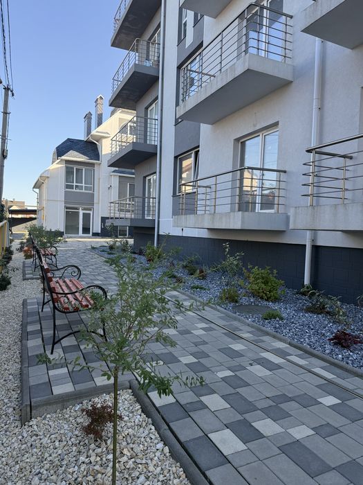 Продається 1-кімнатна квартира з ремонтом та меблюванням