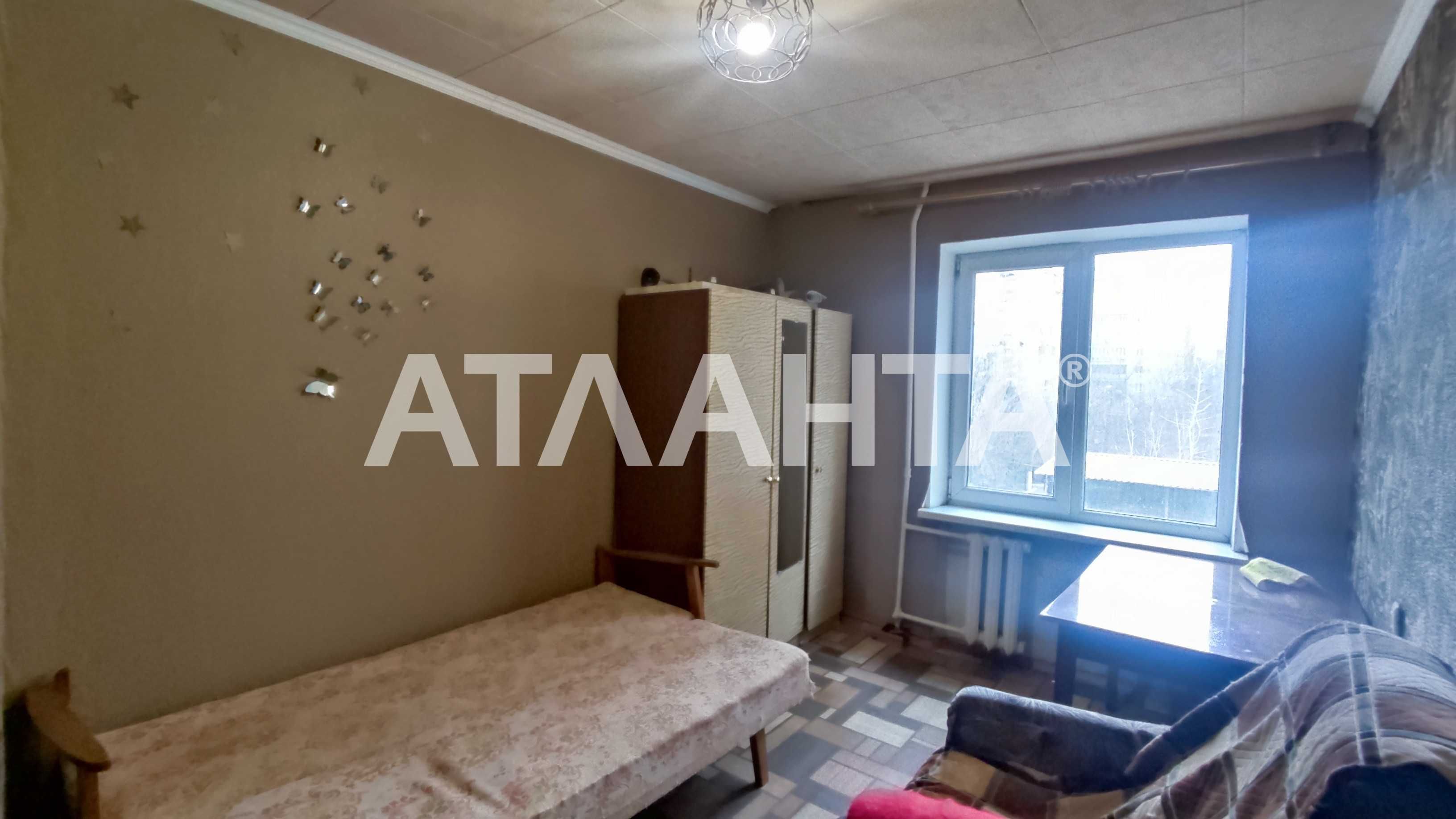 Комната в коммуне Приморском район.