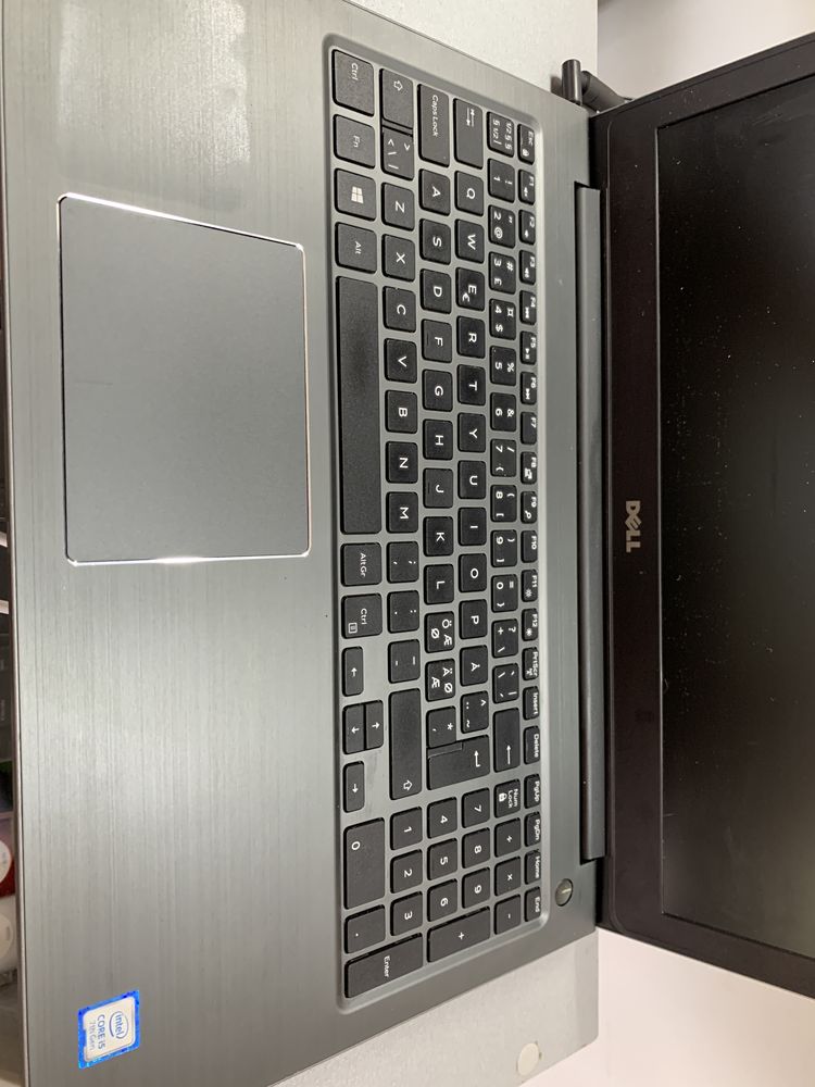 Ноутбук Dell  P62F