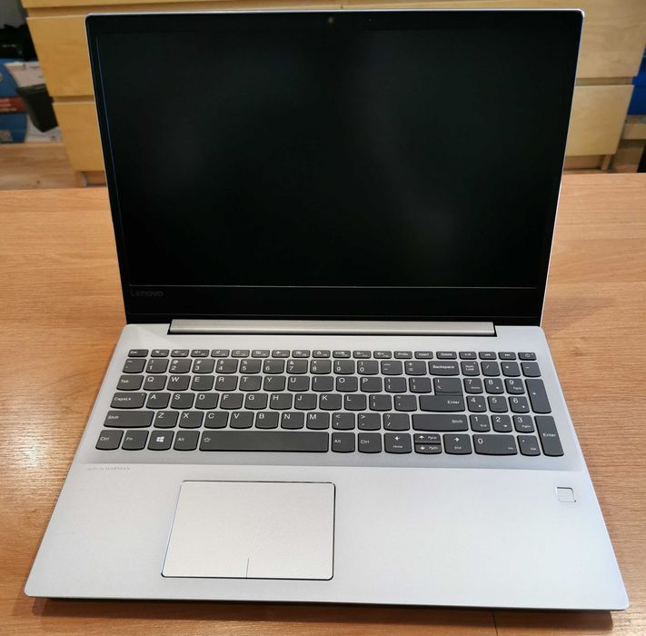 Lenovo Ideapad 720-15ikb (81C7002EPB) + akcesoria
