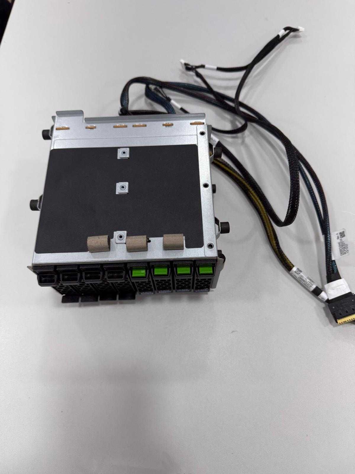 placa Fujitsu PRAID EP 3252-8i + enclosure para discos - TX2550 M7
