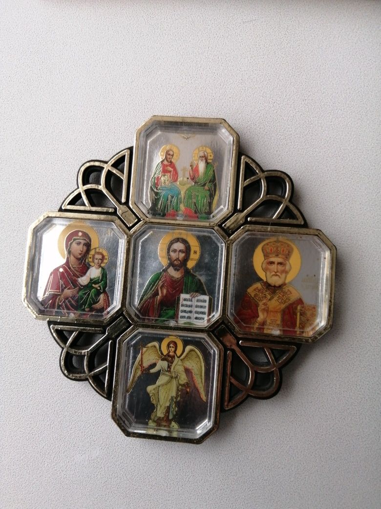 Церковный набор(иконы,молитвы,иконки)