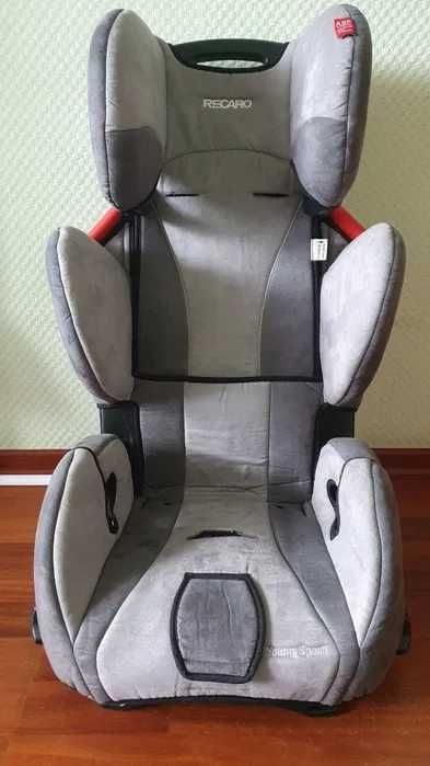 Автокрісло (9-36 кг) RECARO Young Sport у супер стані,майже нове-3399