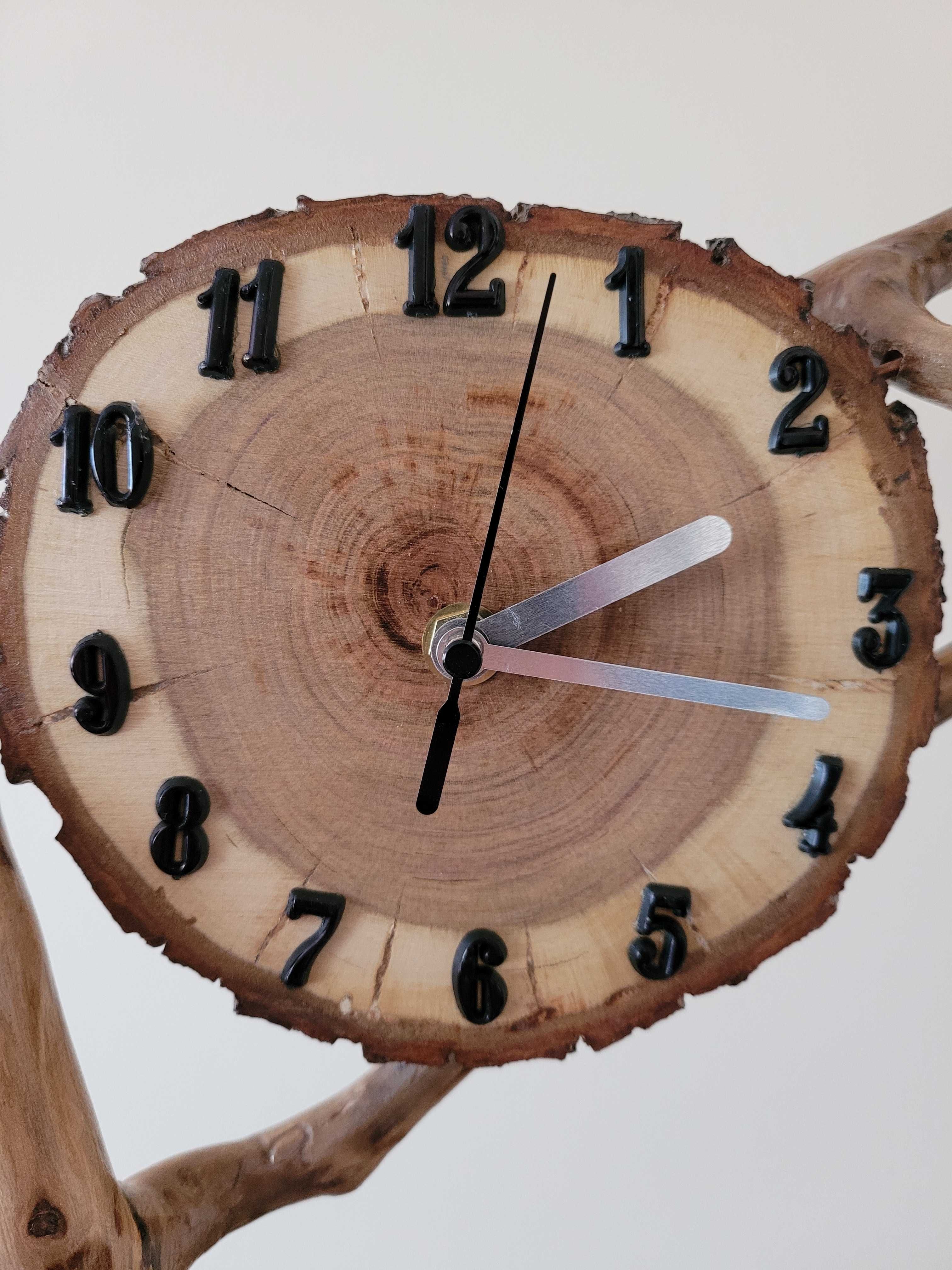 Zegar drewniany (rękodzieło)