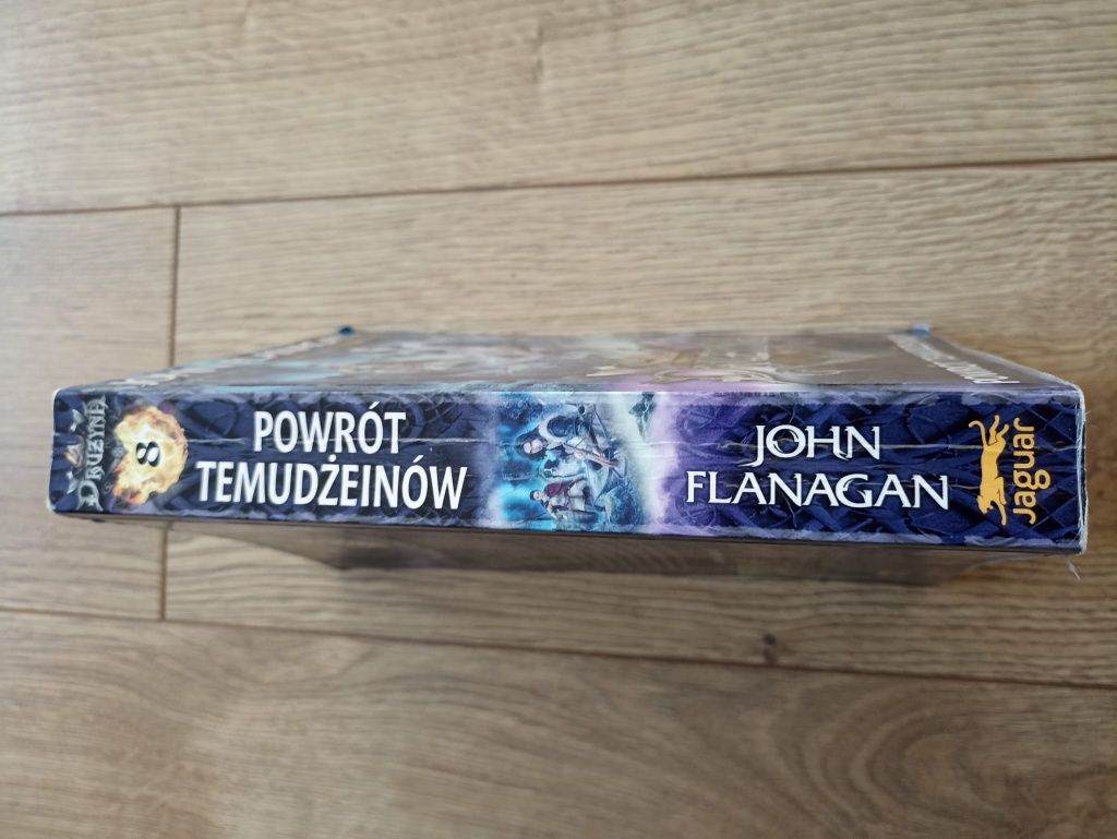 powrót temudżeinów, drużyna, John Flanagan