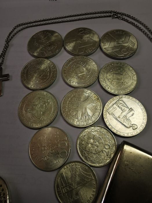 Cigarreira em prata, moedas