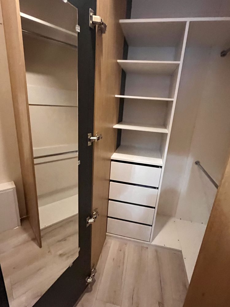 Szafa garderoba na sprzedaz