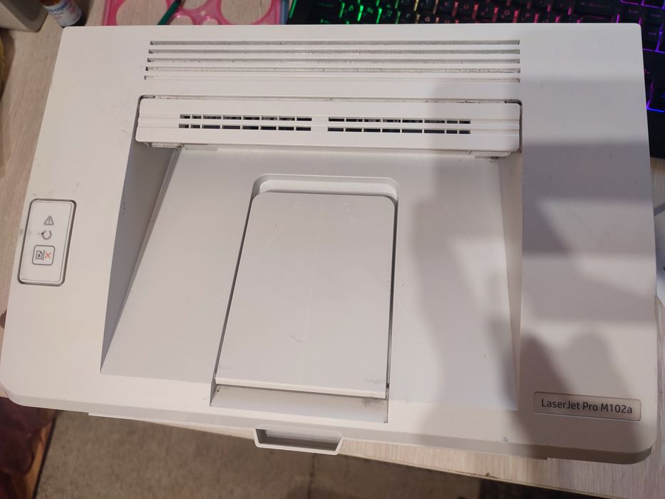 Продам принтер hp laserjet pro m 102