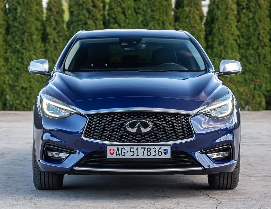 Infiniti Q30 1.6B 156km Navi Ledy Kamery 360 Radar