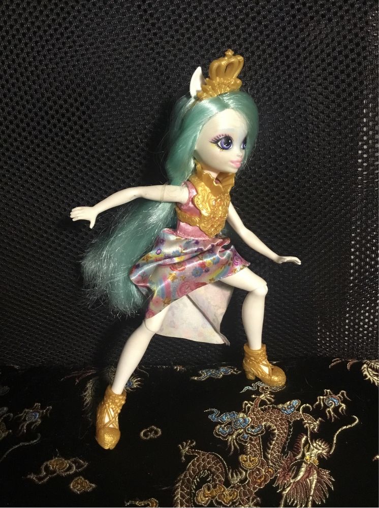 Lalka „dziewczynka kucyk” Mattel, 2020r.